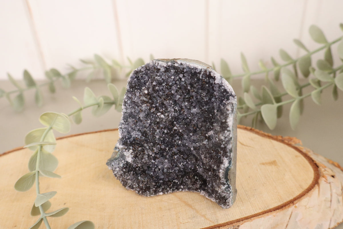Amethist cluster 237 gram, vierde aanzicht