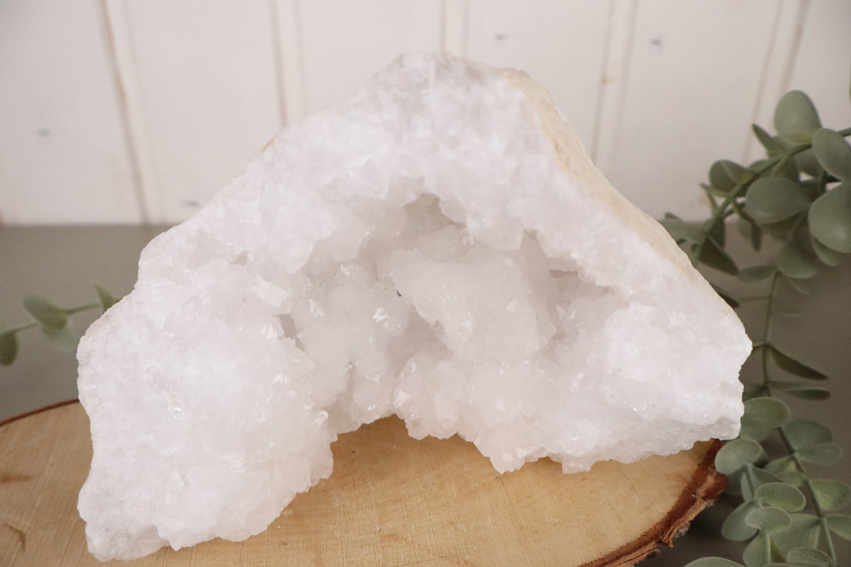 Open bergkristal geode, vierde aanzicht