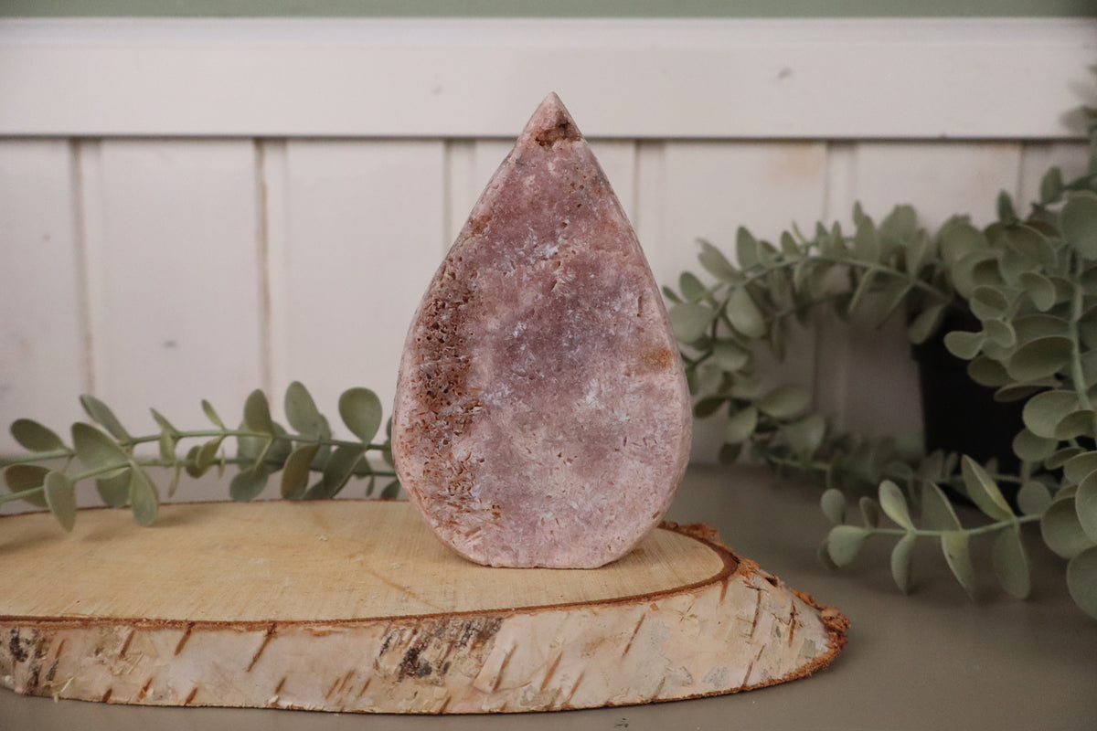 Roze amethist vlam 326 gram, derde aanzicht
