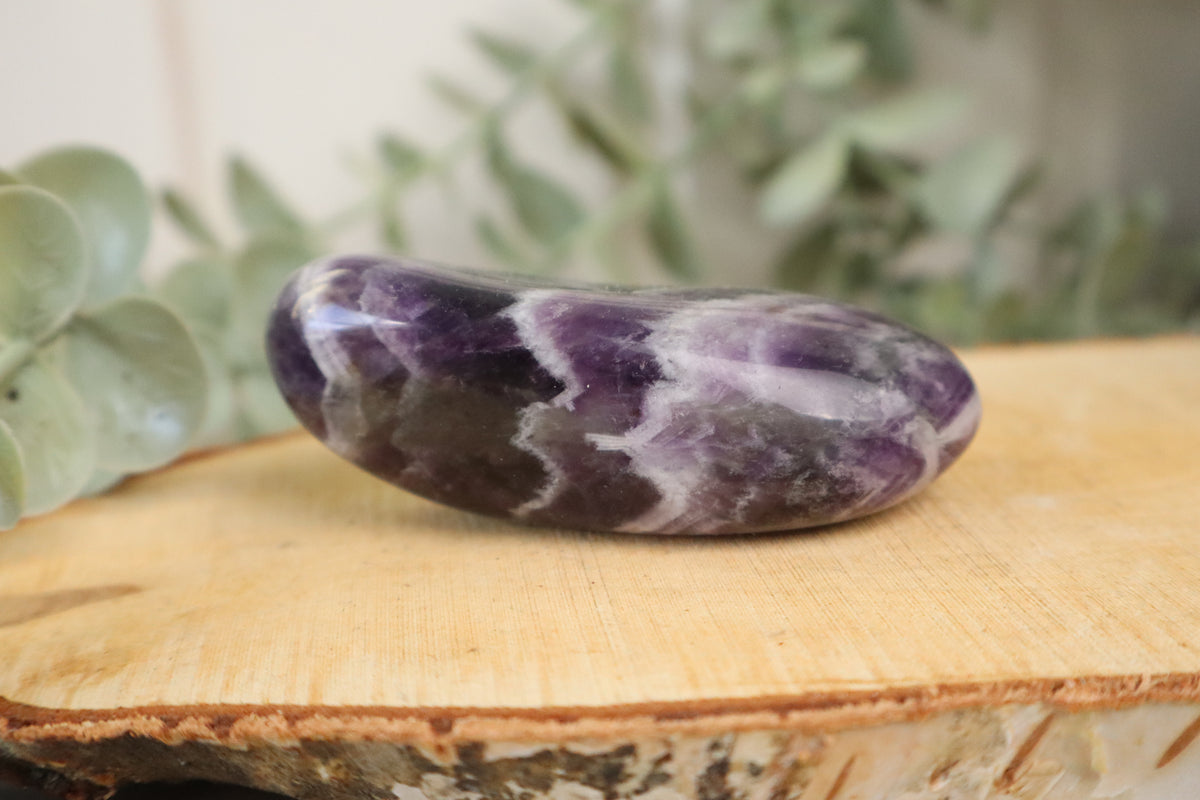 Chevron amethist palmsteen 98 gram, tweede aanzicht