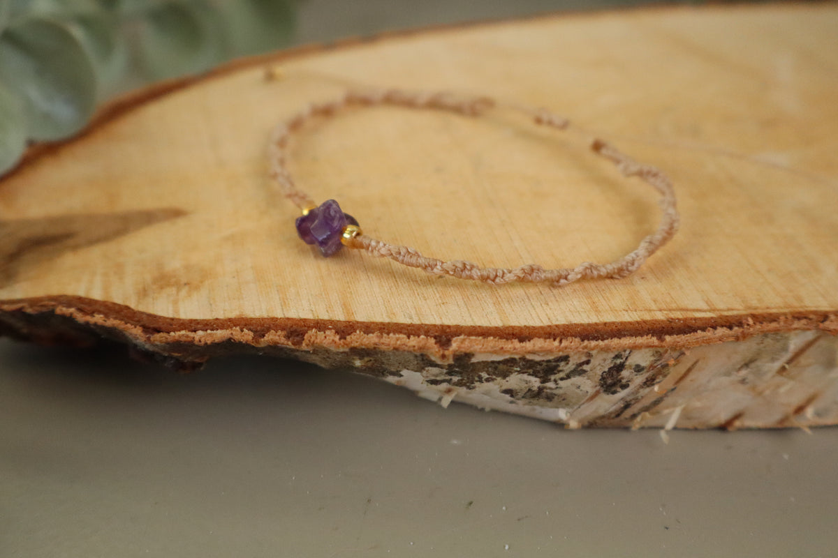 Macramé armbandje met edelsteenchips, zevende aanzicht