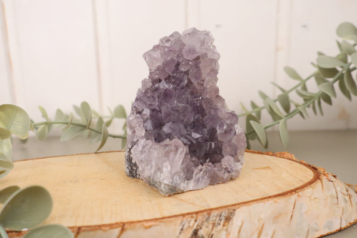 Ruwe amethist cluster van 300 gram, 8 x 7 cm