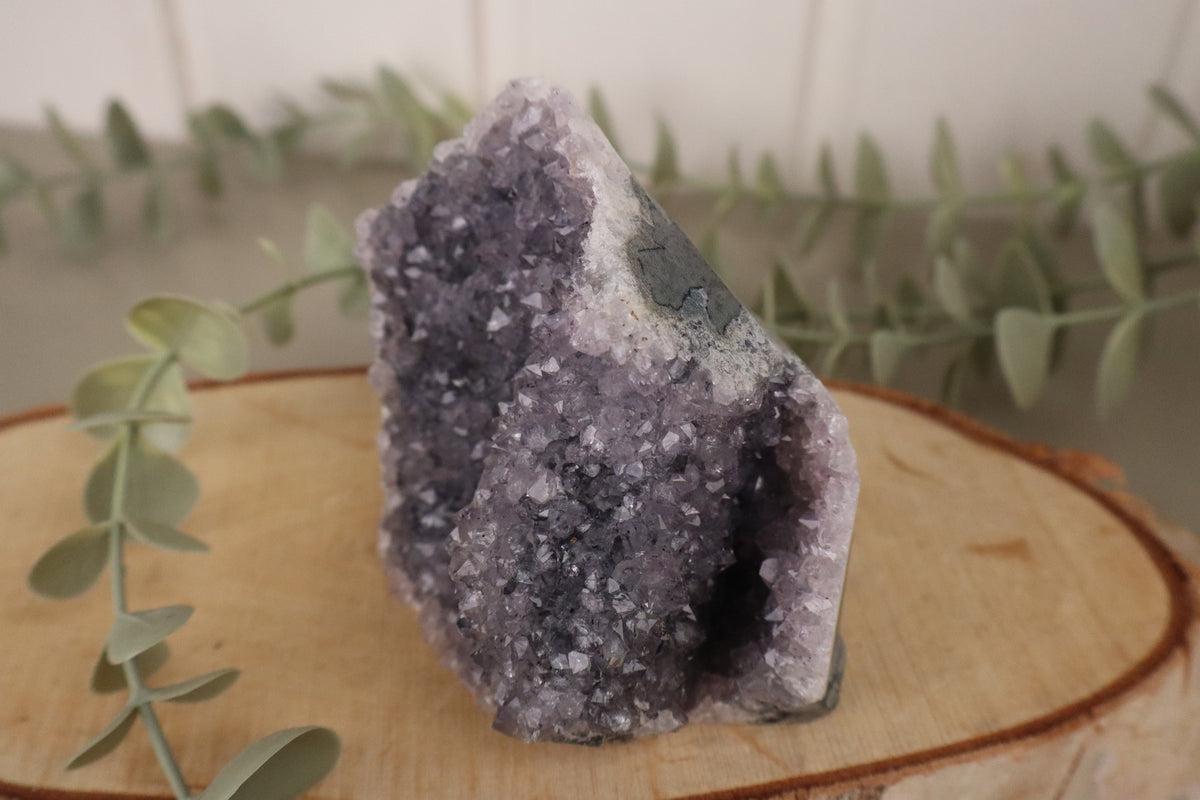 Amethist cluster 407 gram, vierde aanzicht