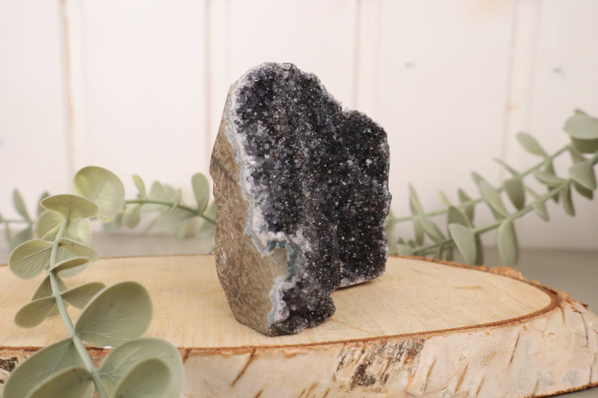 Amethist cluster 237 gram, derde aanzicht