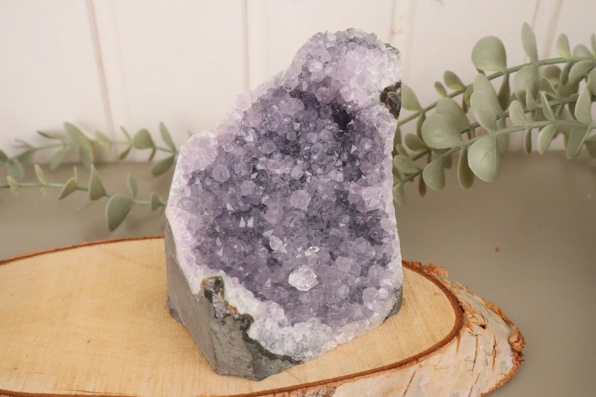 Amethist cluster 734 gram, vierde aanzicht