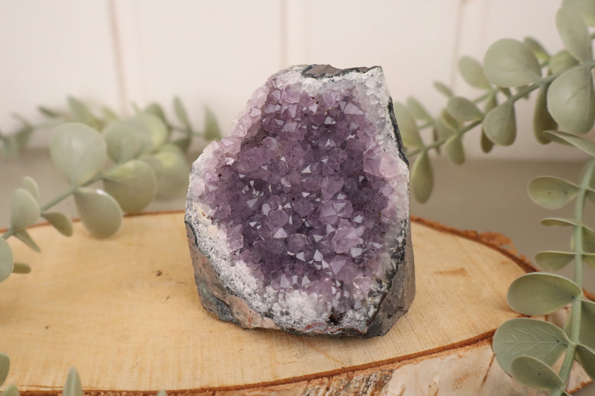 Amethist cluster 283 gram, vierde aanzicht