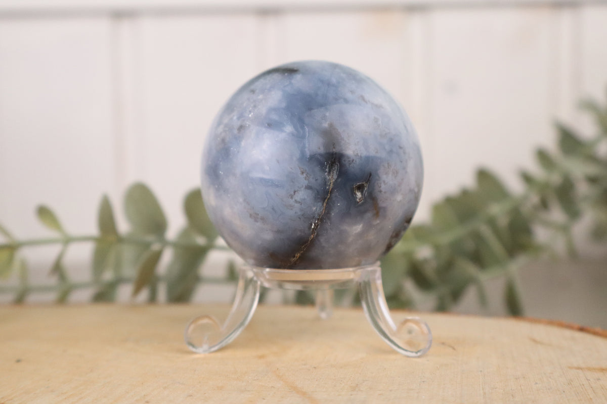 Blauwe chalcedoon bol (6 cm), vierde aanzicht