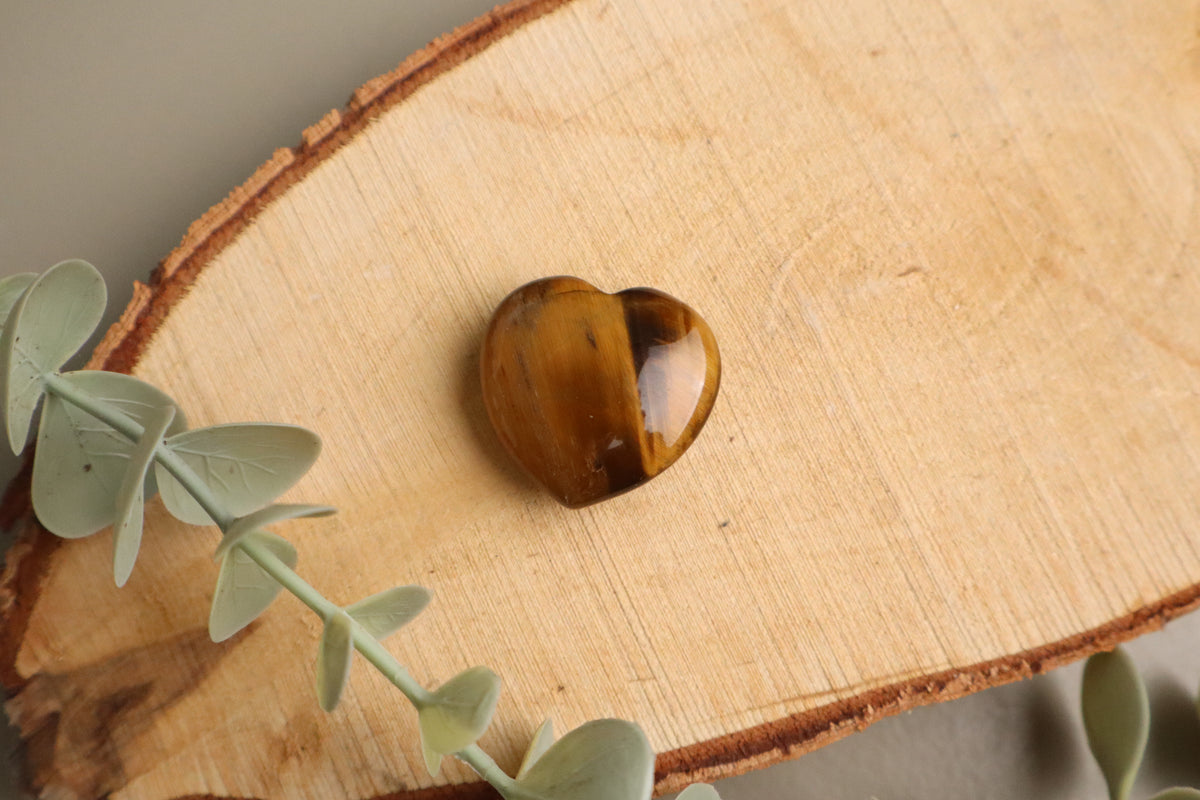 Tijgeroog hartje van 4 cm met goudbruine glans