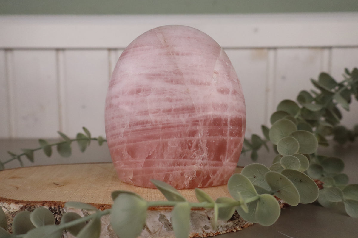 Ronde roze rozenkwarts staander van 10,5 cm en 643 gram