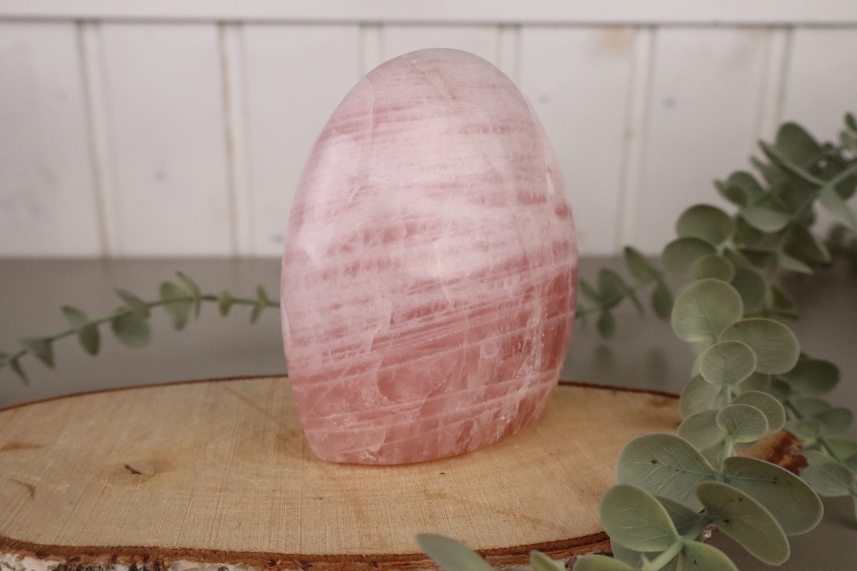 Rozenkwarts staander 643 gram, derde aanzicht