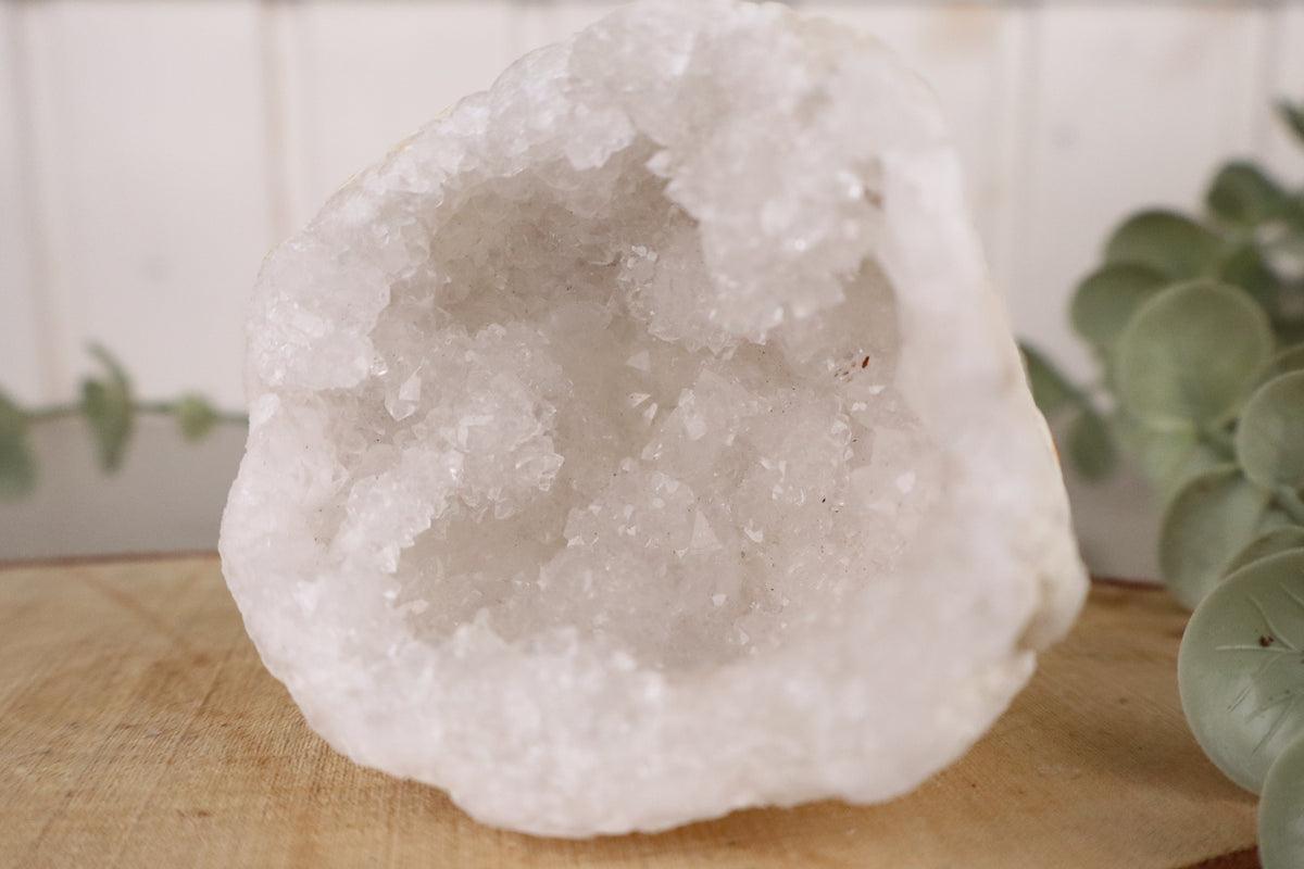 Bergkristal geode 153 gram, derde aanzicht