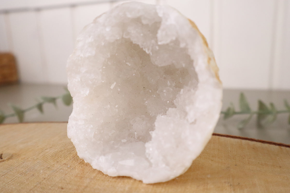 Bergkristal geode 153 gram, zesde aanzicht