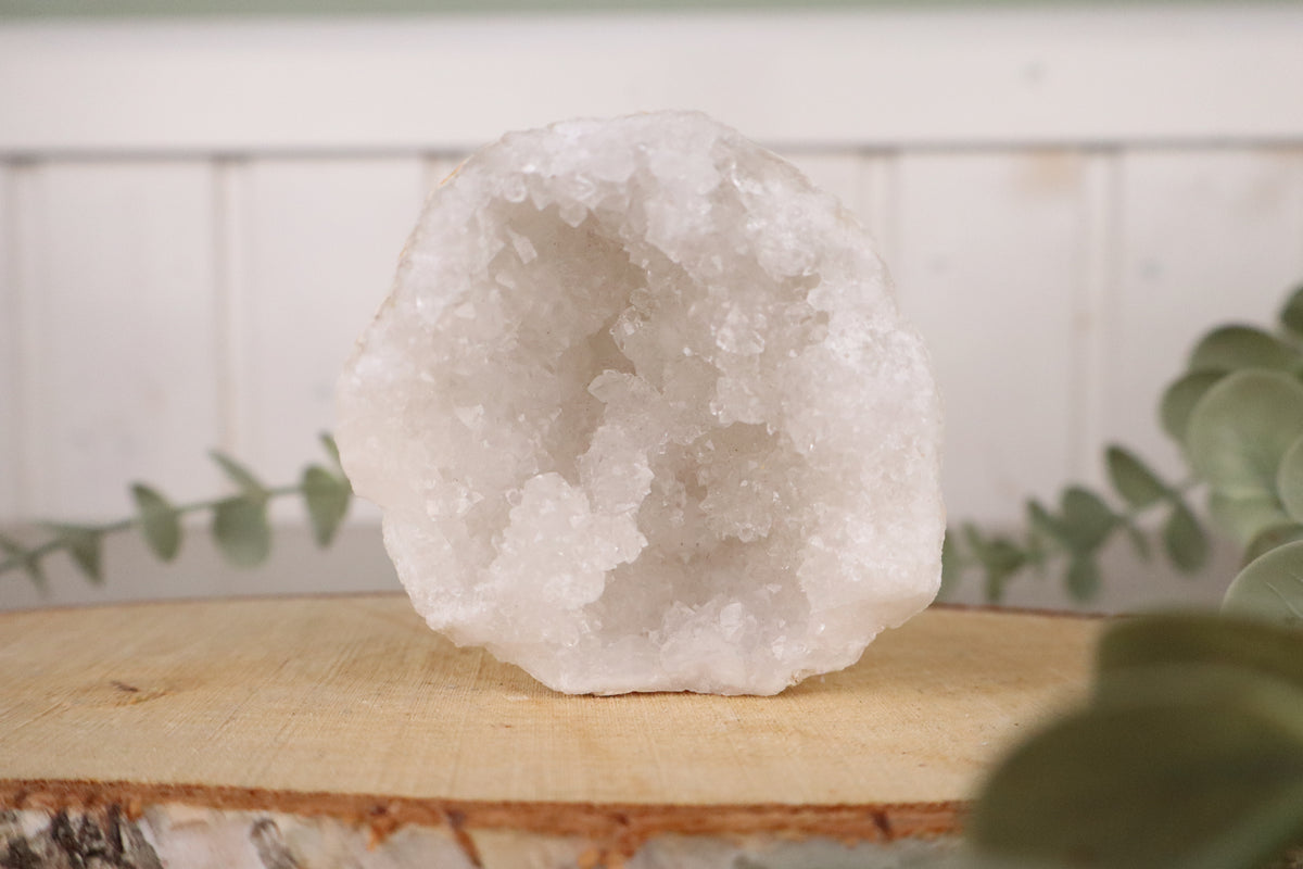 Bergkristal geode van 7,5 x 6,5 cm en 119 gram