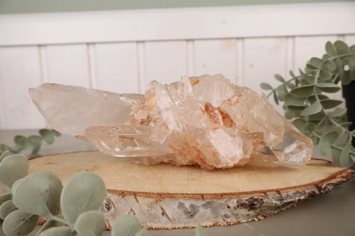 Bergkristal cluster met grote natuurlijke punten, 740 gram