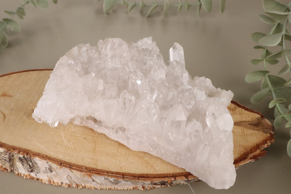 Bergkristal cluster 666 gram, zesde aanzicht