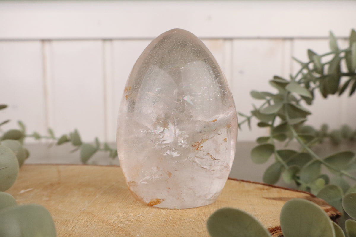 Bergkristal staander 270 gram 8,5 cm, derde aanzicht