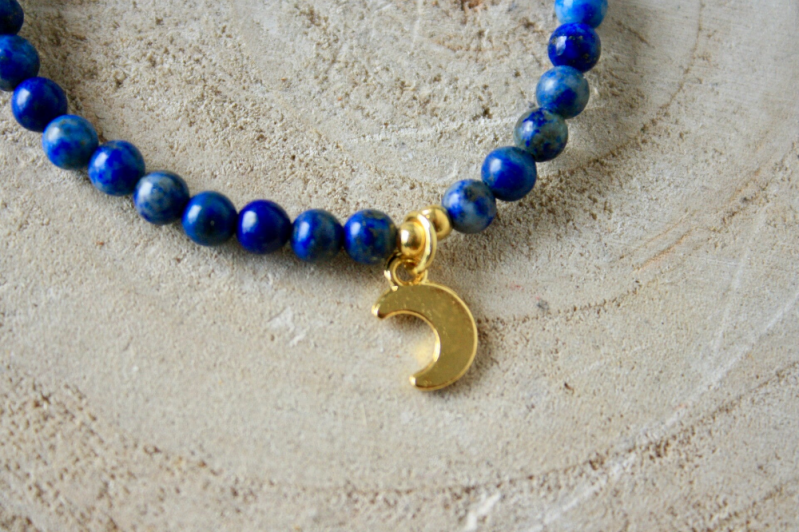 Armband Lapis Lazuli met zon, maan & ster – 6mm kralen
