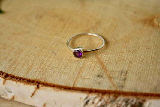 Ring amethist, tweede aanzicht