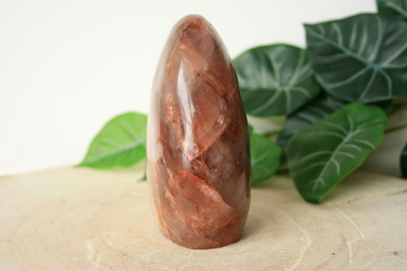 Red Healer (hematoïde kwarts) Sculptuur