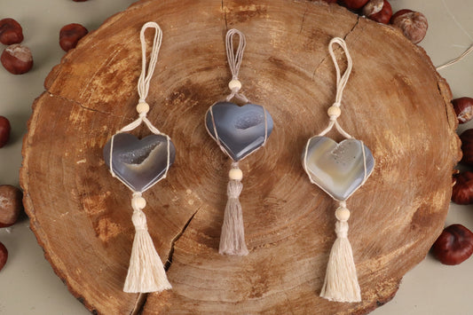 Raamhanger Innerlijke Rust – Agaat Geode Hart